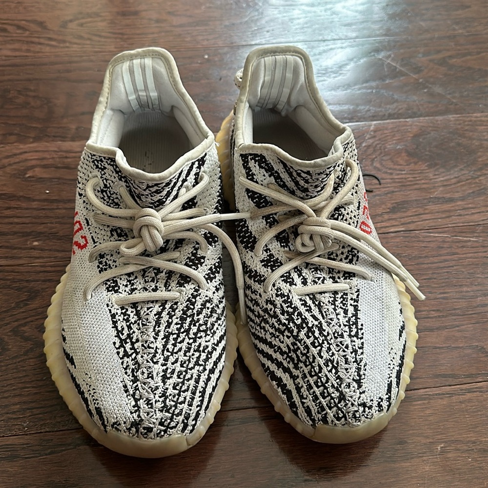 yezzy 350 zebra